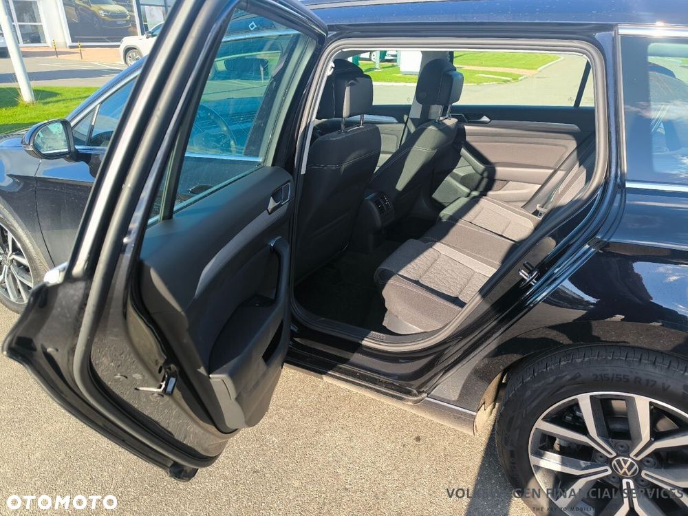 Volkswagen Passat - 8