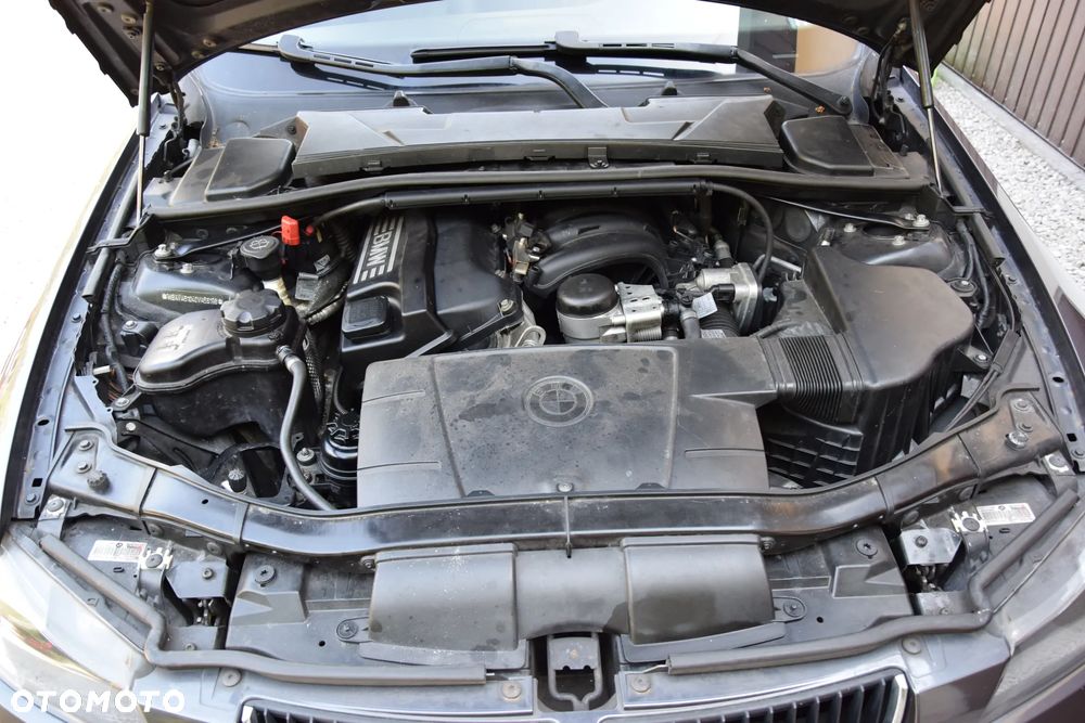 BMW Seria 3 - 36