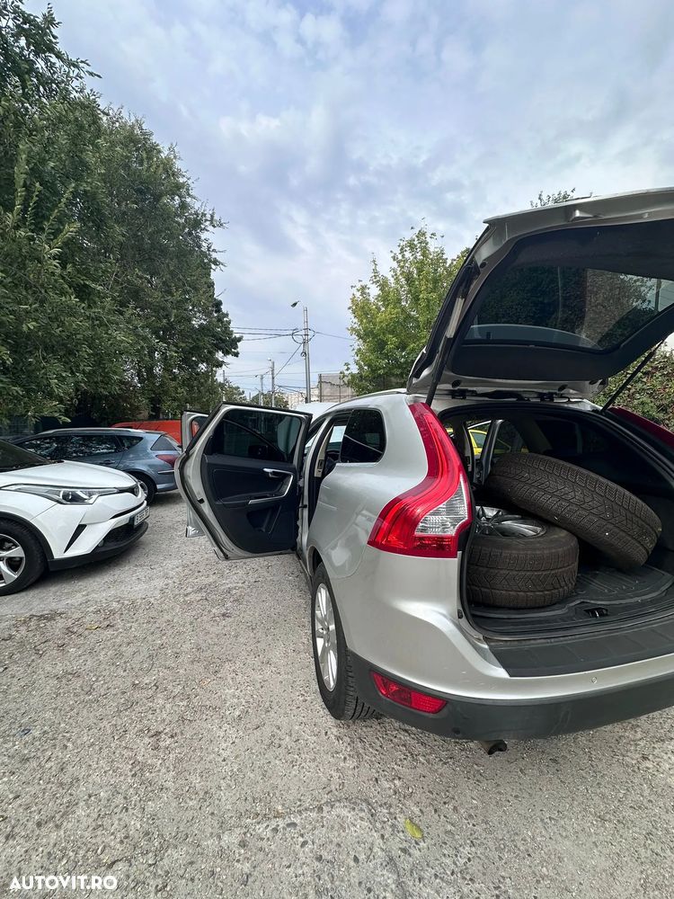 Volvo XC 60 D5 AWD Summum - 5