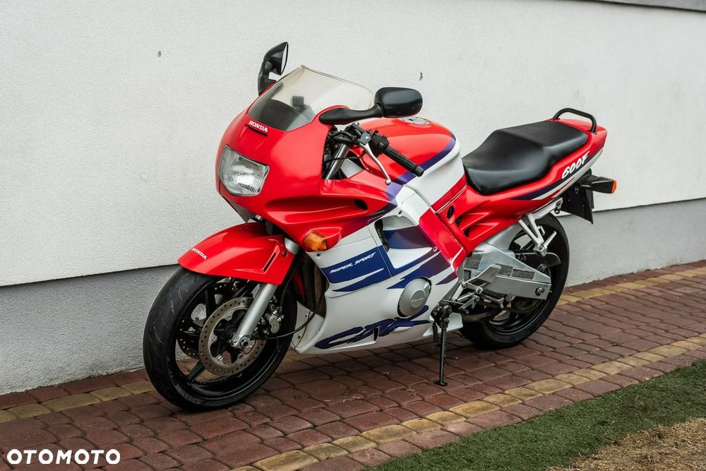 Honda CBR - 6