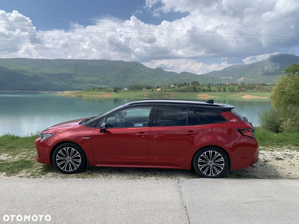 Toyota Corolla 1.8 Hybrid Selection - 1