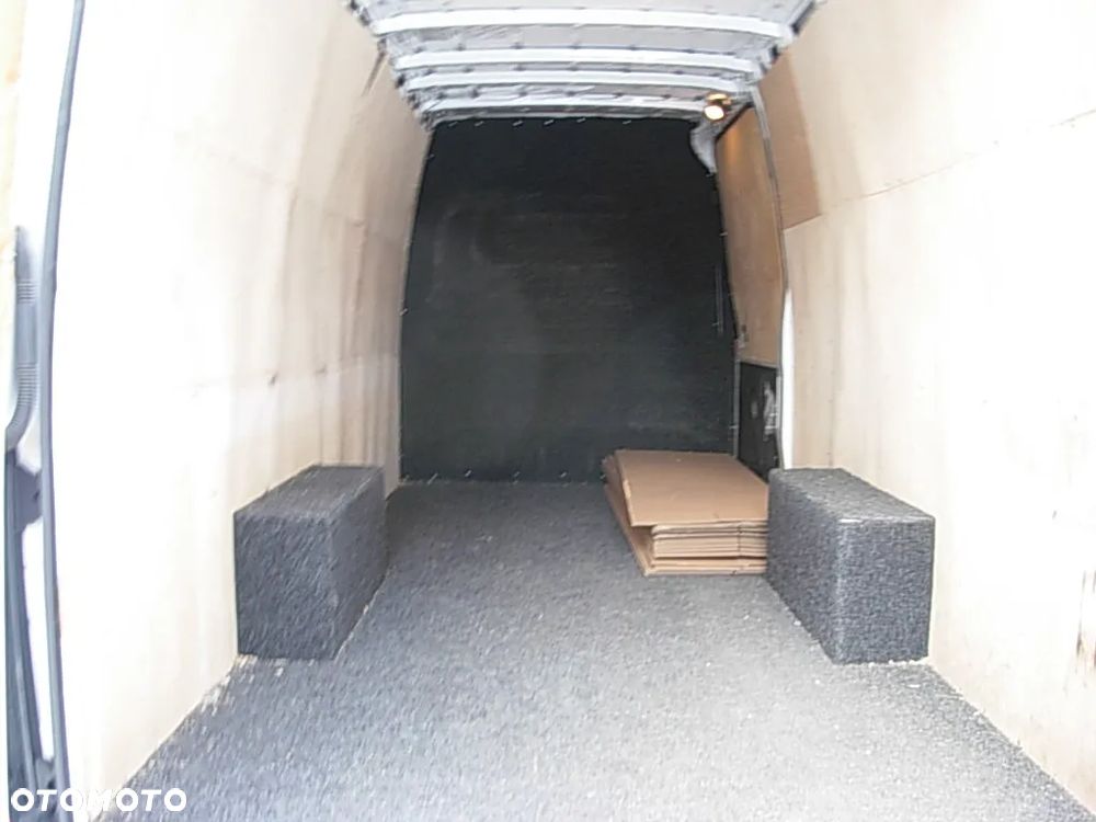 Mercedes-Benz SPRINTER - 5