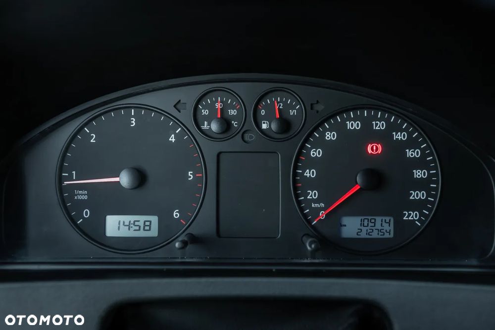 Volkswagen Caravelle - 19