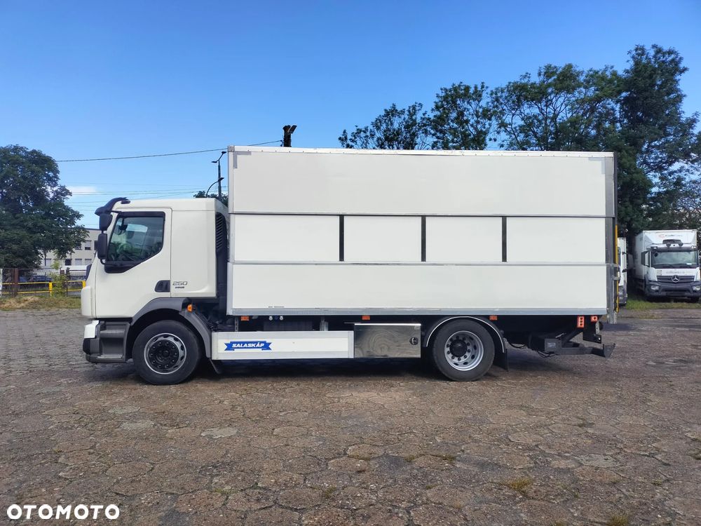 Volvo FL - 8