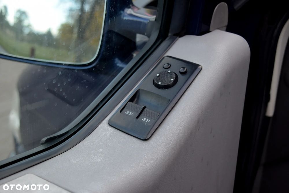 Volkswagen Multivan Standard - 20