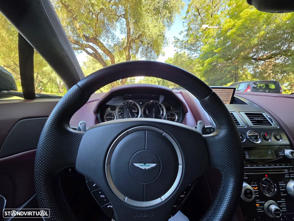 Aston Martin Vantage Coupe Sportshift - 19