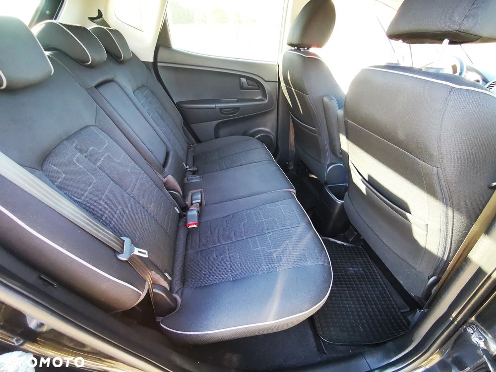 Kia Venga 1.6 CRDi 128 Business Line - 14