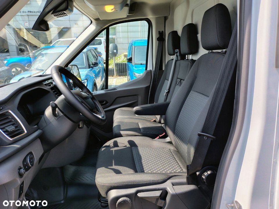 Ford Nowy Transit - 14