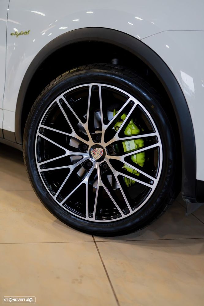 Porsche Cayenne S E-Hybrid - 8