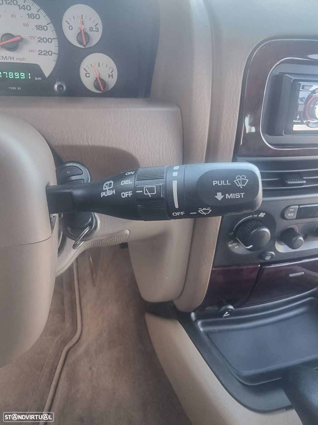 Jeep Grand Cherokee 3.1 TD Laredo - 22