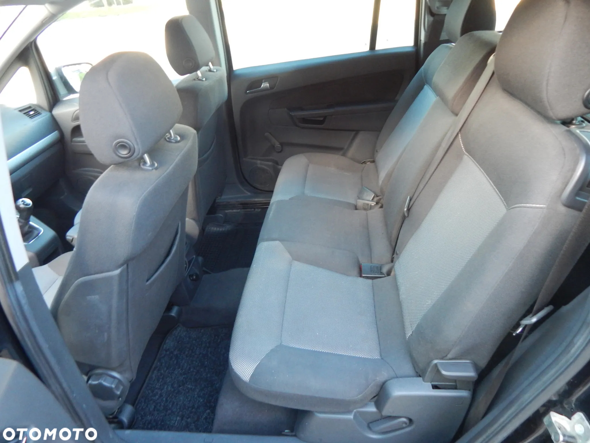 Opel Zafira 1.8 Cosmo - 16