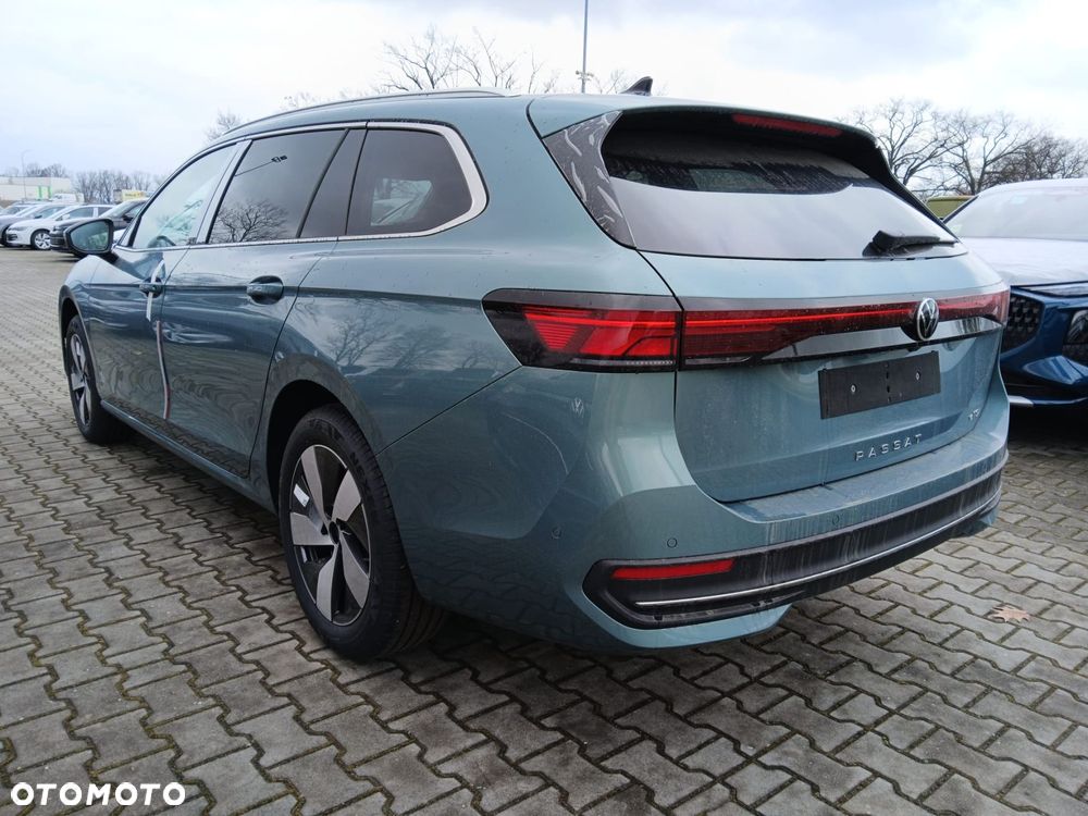 Volkswagen Passat - 6