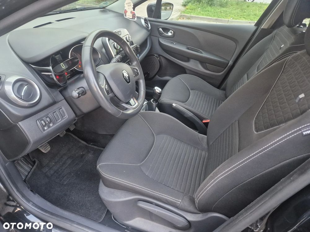 Renault Clio - 12