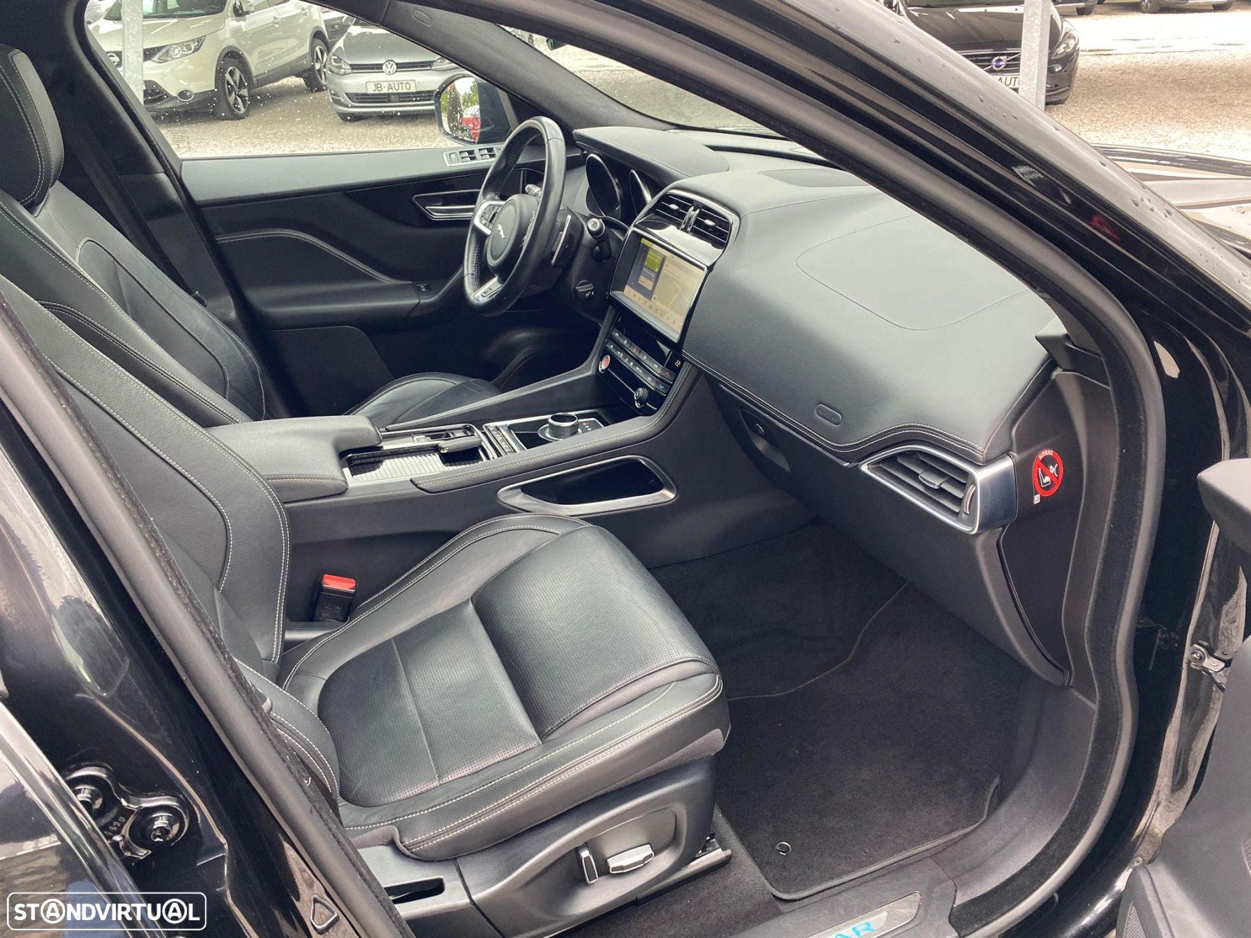 Jaguar F-Pace 2.0 i4D R-Sport Aut. - 12