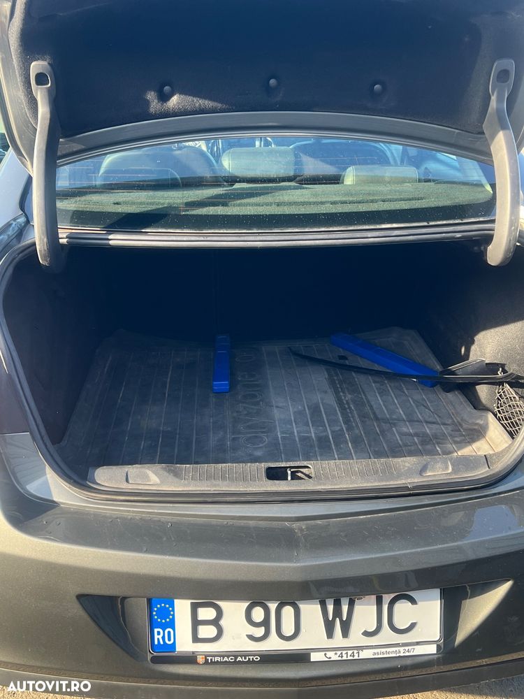 Opel Astra 1.6 TWINPORT ECOTEC Cosmo - 5