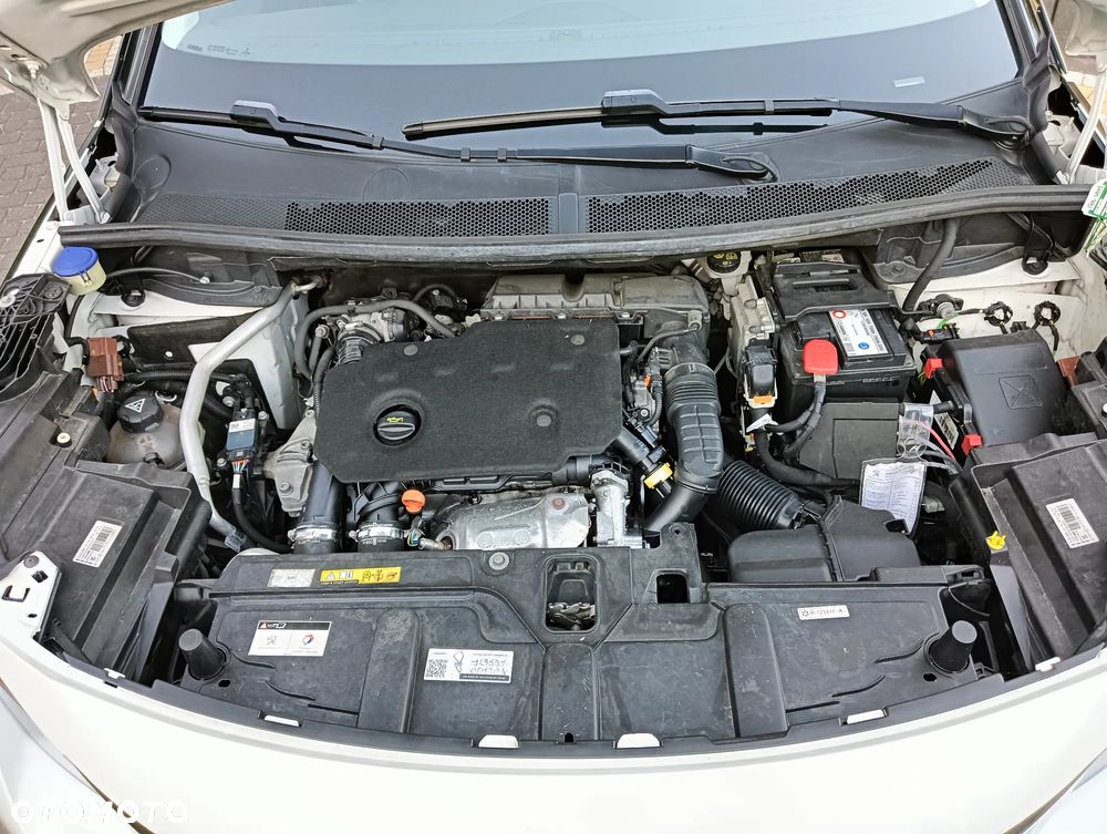 Peugeot 3008 BlueHDi 130 Stop & Start EAT8 Allure - 11