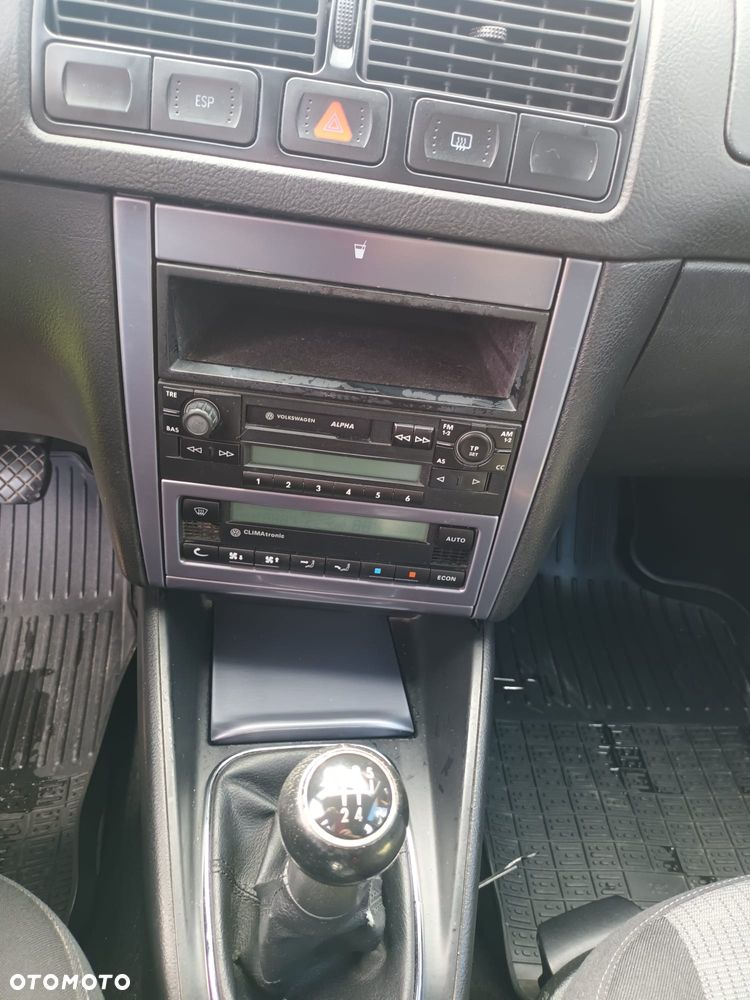Volkswagen Golf - 8