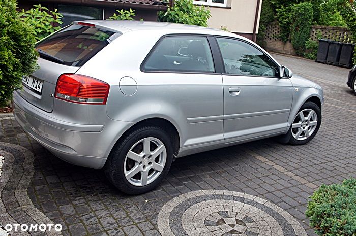 Audi A3 3-drzwiowe 1.6 Ambiente - 13