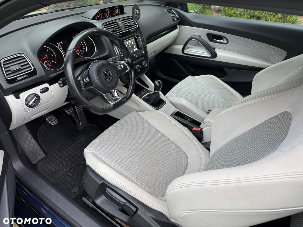 Volkswagen Scirocco 2.0 TDI BMT - 15