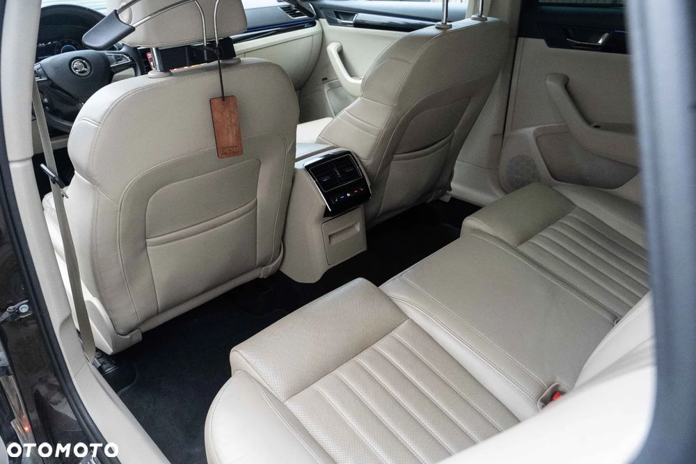 Skoda Superb 2.0 TDI SCR 4x4 L&K DSG - 7