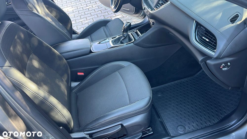 Opel Insignia 2.0 CDTI Innovation S&S - 18