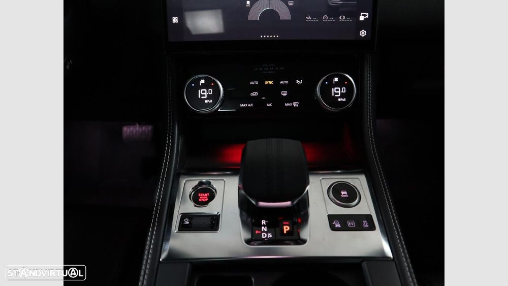 Jaguar F-Pace 2.0 P400e AWD R-Dynamic S - 9