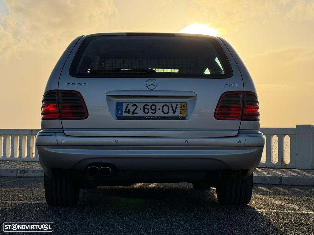 Mercedes-Benz E 320 CDi Avantgarde - 11