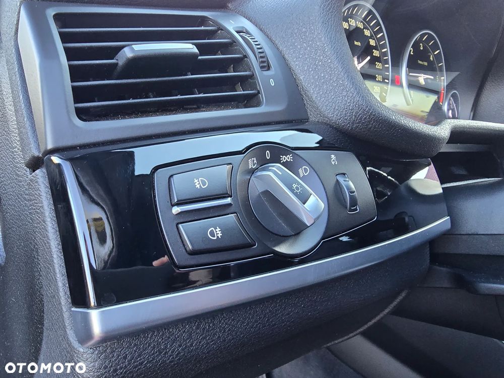 BMW X4 xDrive20d xLine - 15
