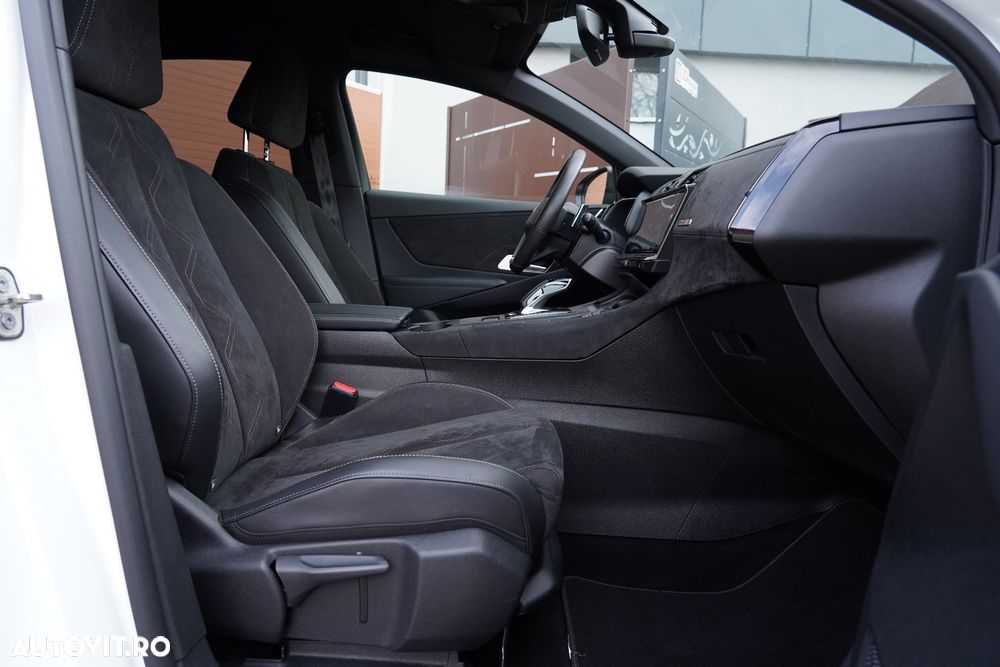 Citroën DS7 Crossback 4x4 PERFORMANCE LINE + - 16
