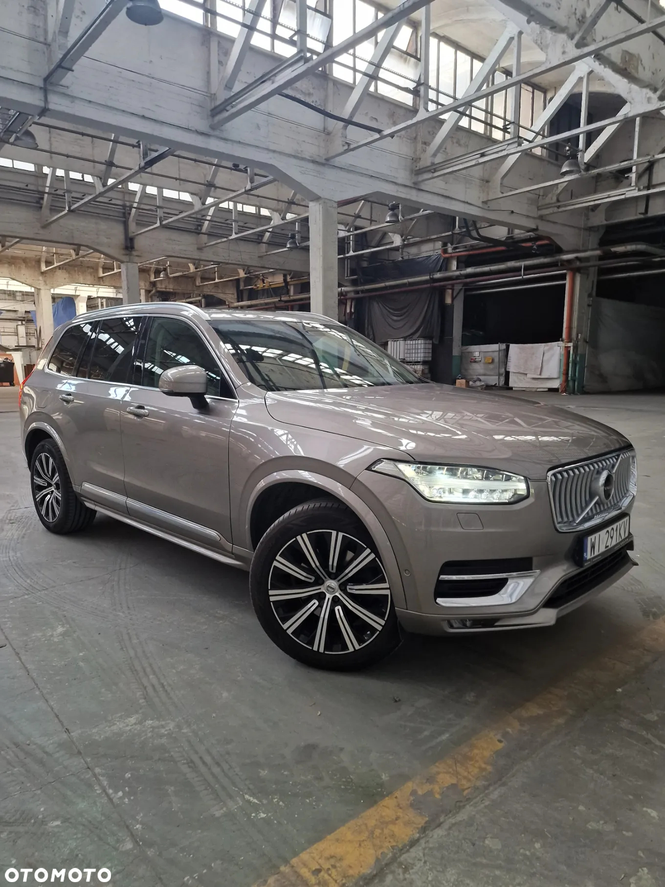 Volvo XC 90 - 22