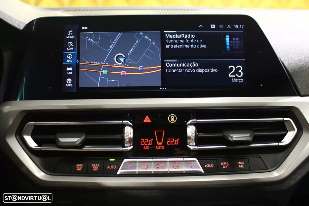 BMW 330 e Auto - 22