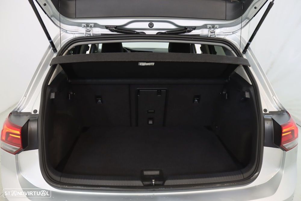 VW Golf 1.0 TSI Life - 28