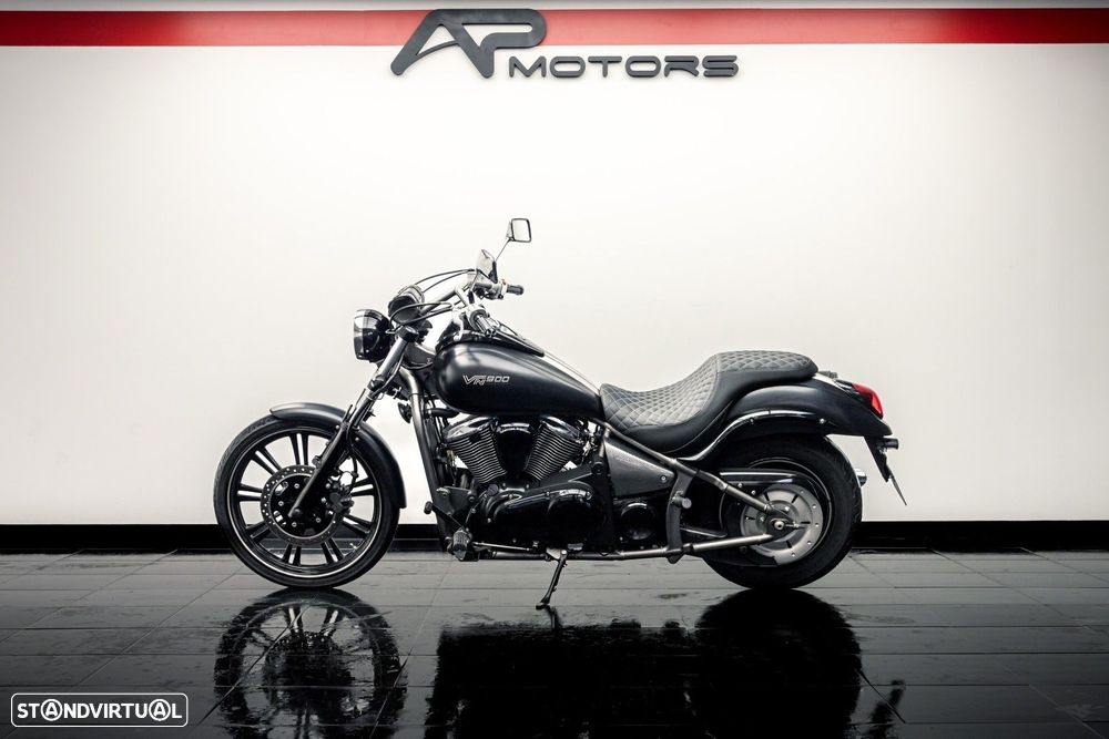 Kawasaki VN 900 CUSTOM Special Edition - 3