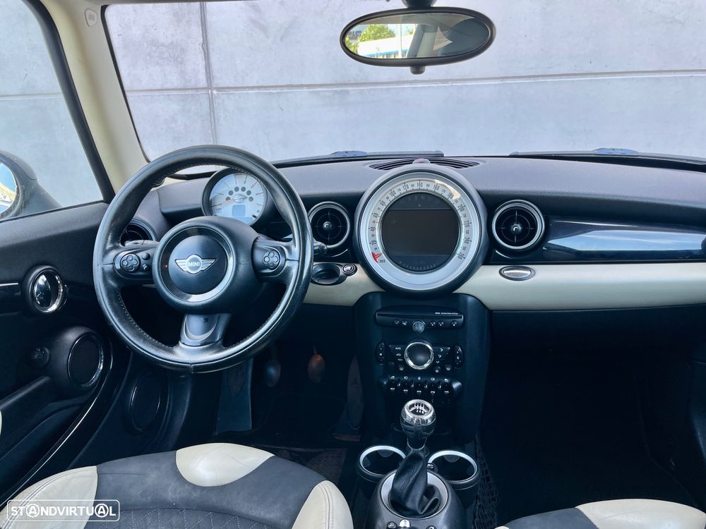 MINI Clubman Cooper D - 10