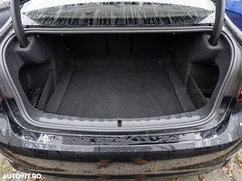 BMW 3 Series 2022 — imagine 11
