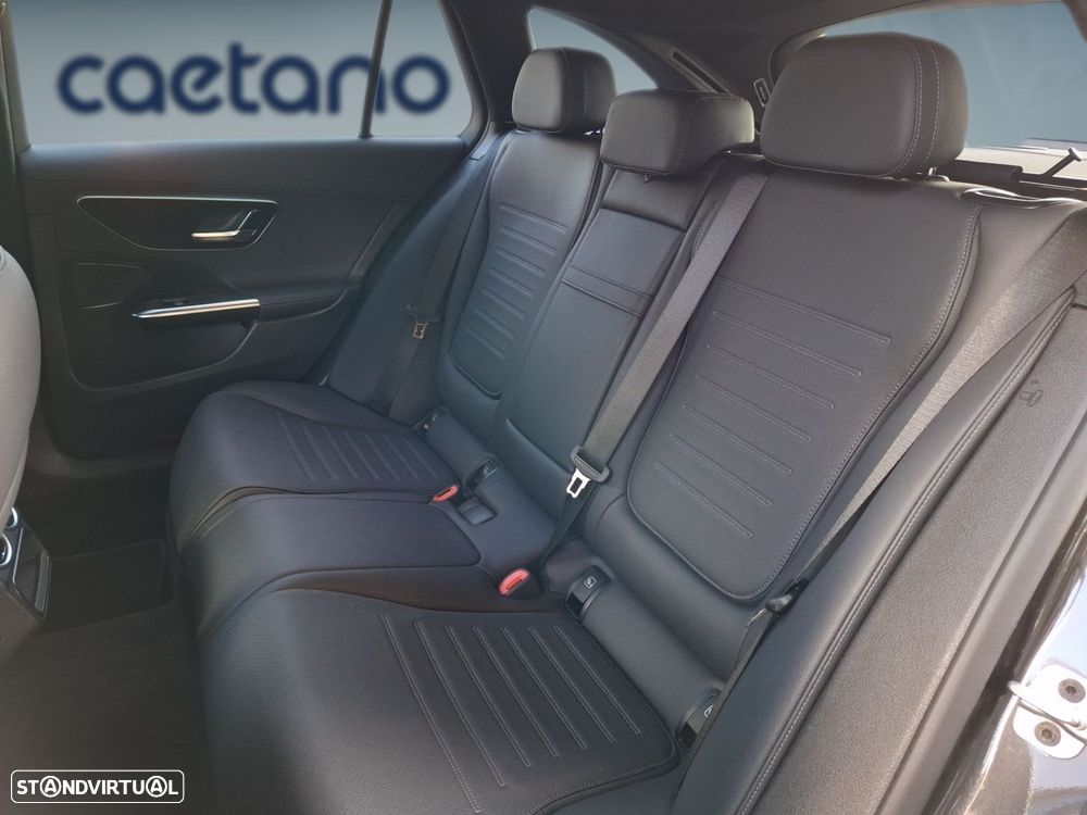 Mercedes-Benz C 300 e AMG Line - 14