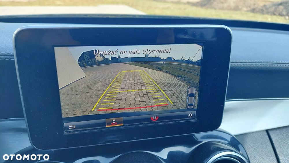 Mercedes-Benz Klasa C 180 (BlueTEC) d 7G-TRONIC AMG Line - 19