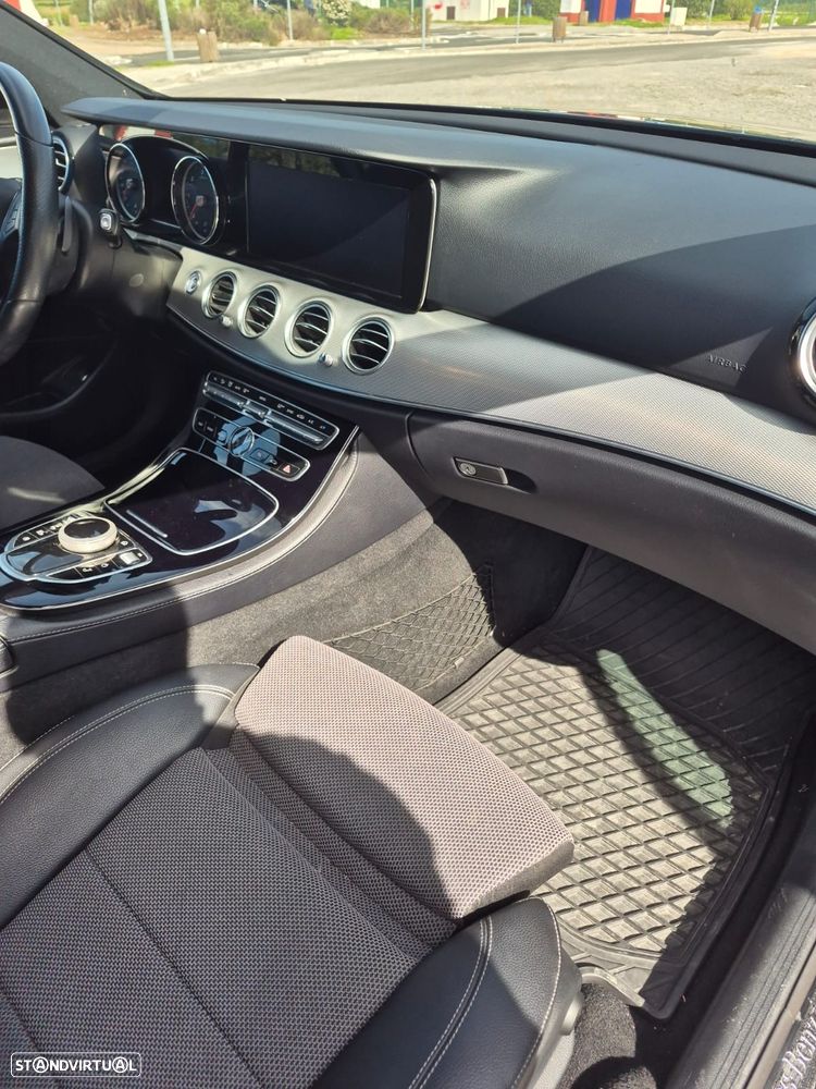 Mercedes-Benz E 220 d Avantgarde - 13