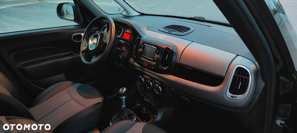 Fiat 500L 1.4 T-Jet Lounge - 27