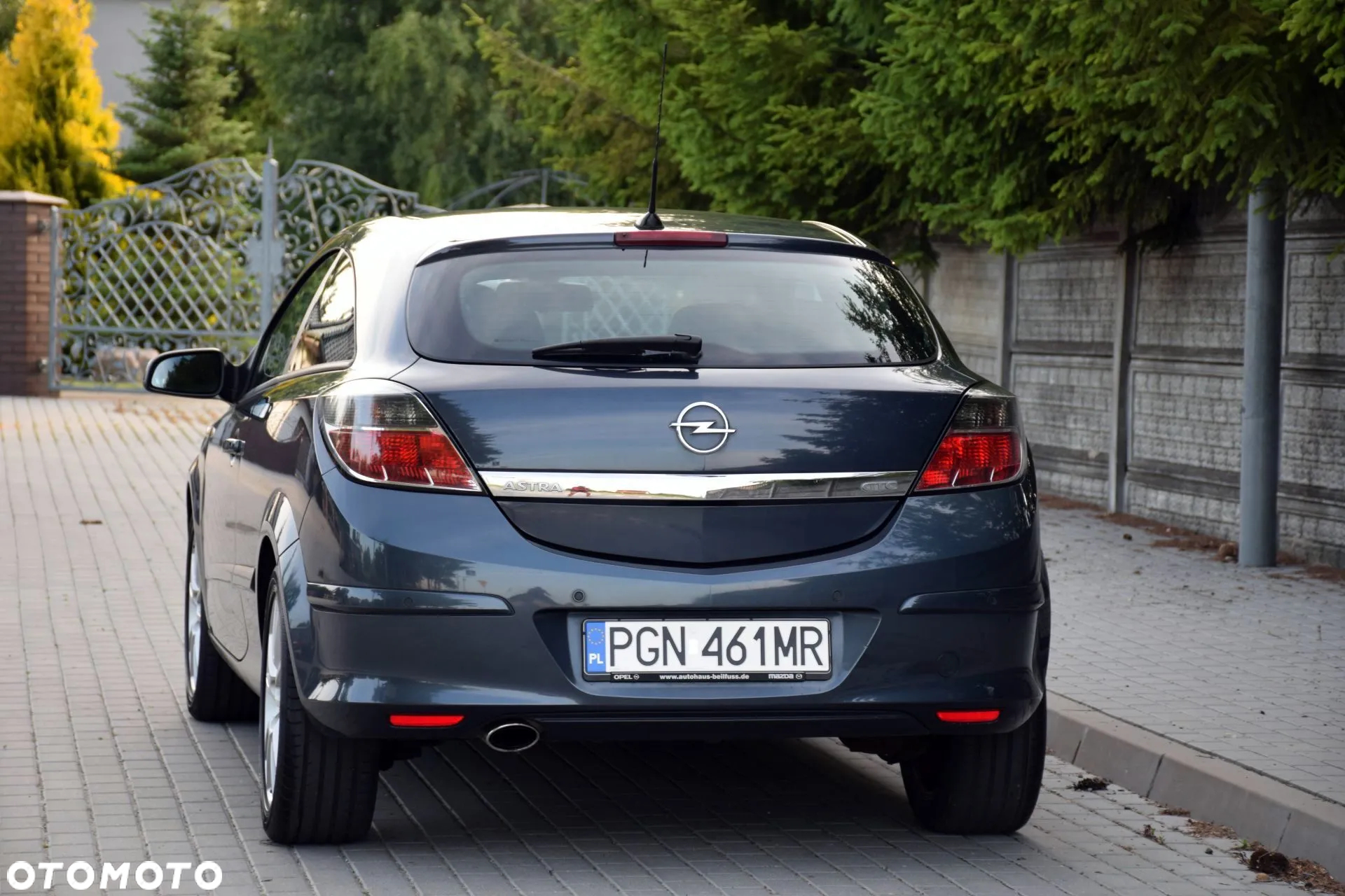 Opel Astra III GTC 1.6 Cosmo - 7