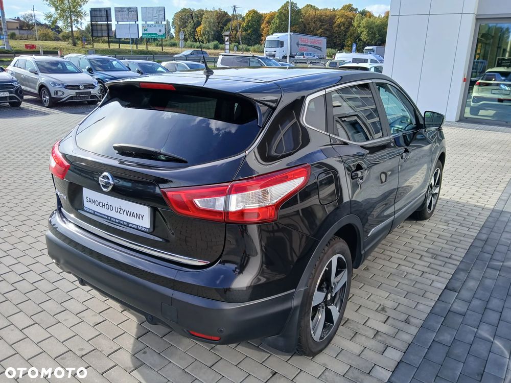 Nissan Qashqai 1.2 DIG-T Tekna EU6 - 4