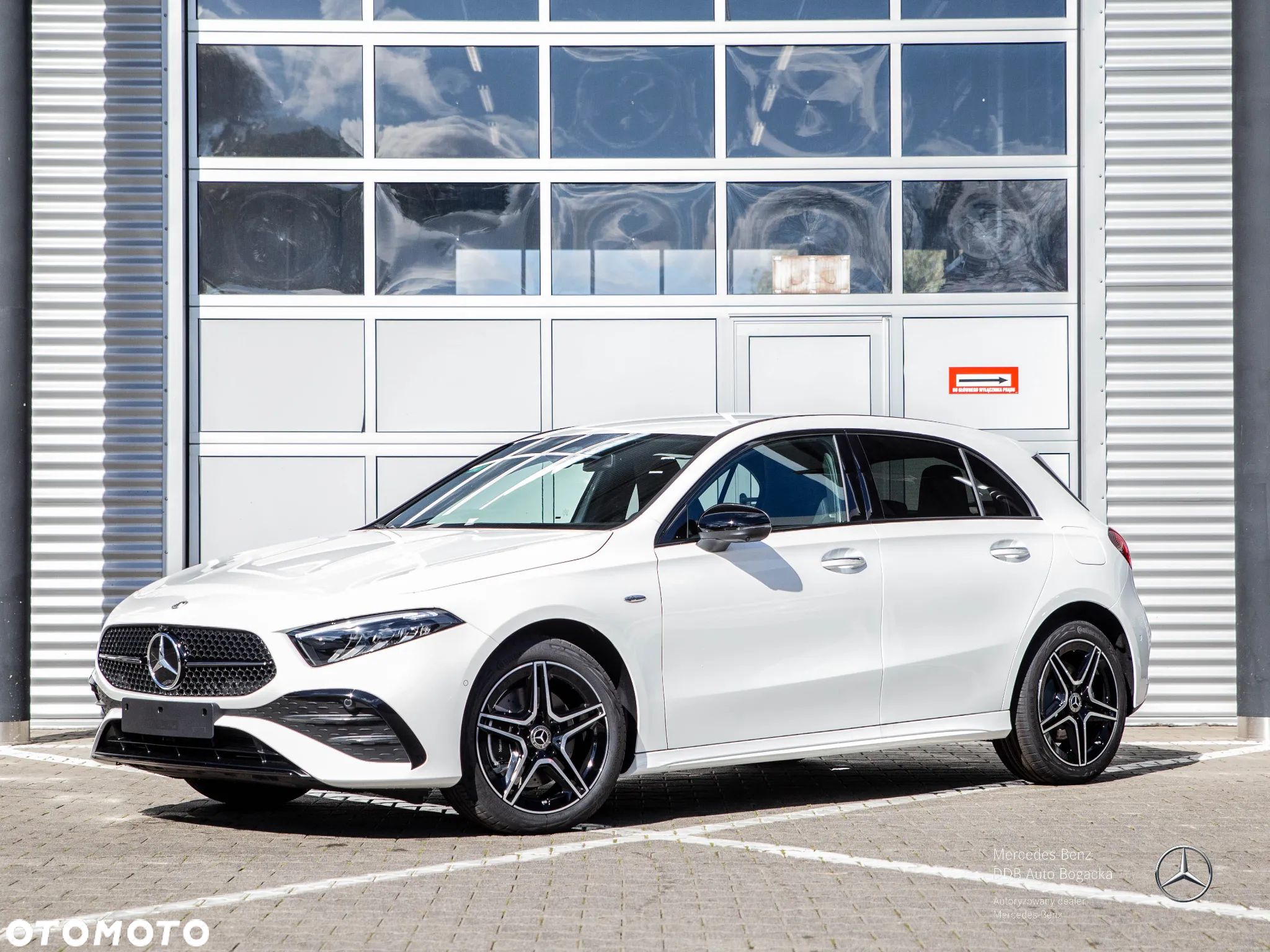 Mercedes-Benz Klasa A 250 e PHEV AMG Line 8G-DCT - 1