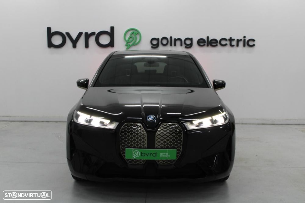 BMW iX xDrive 40 Pack Desportivo - 3