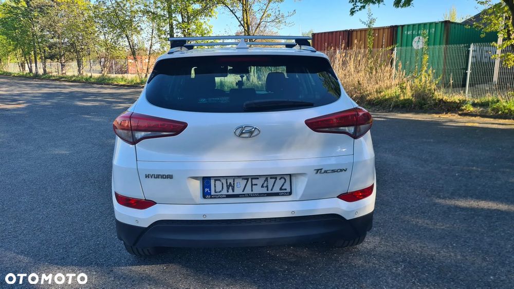Hyundai Tucson 1.7 CRDI BlueDrive Style 2WD - 9