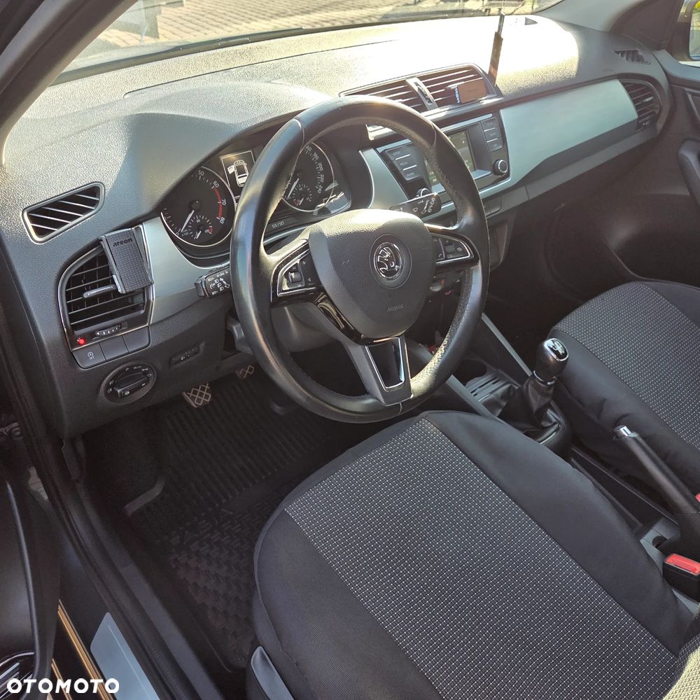 Skoda Fabia - 10