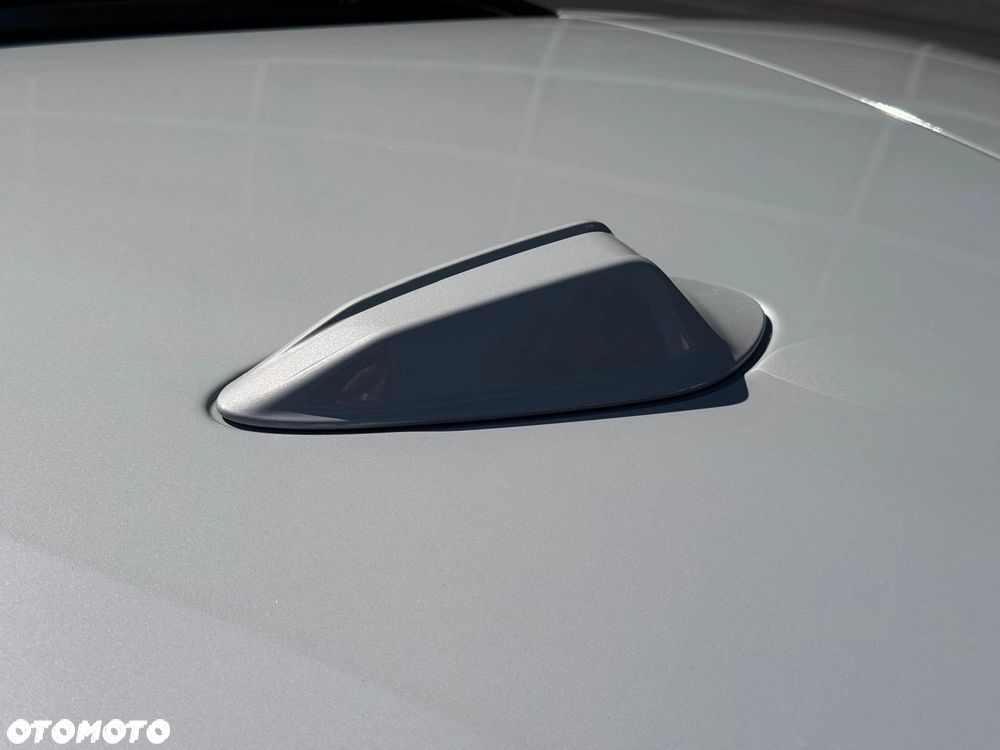 BMW Seria 3 330i xDrive M Sport sport - 28