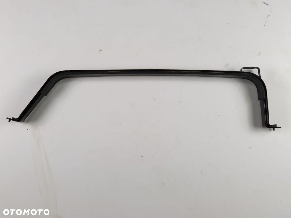 Obejma Mocowanie Baku HONDA CR V 2.0H od 2019 roku - 1