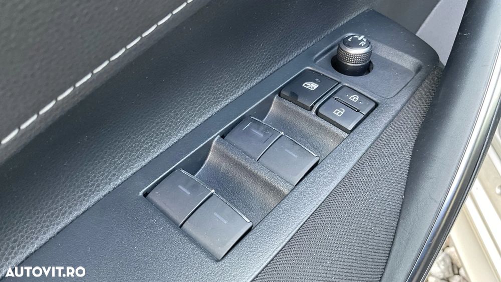 Toyota Corolla 2.0 Business Edition - 23