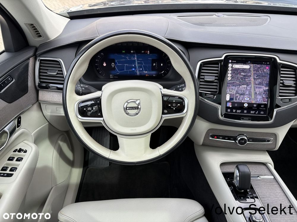 Volvo XC 90 - 23