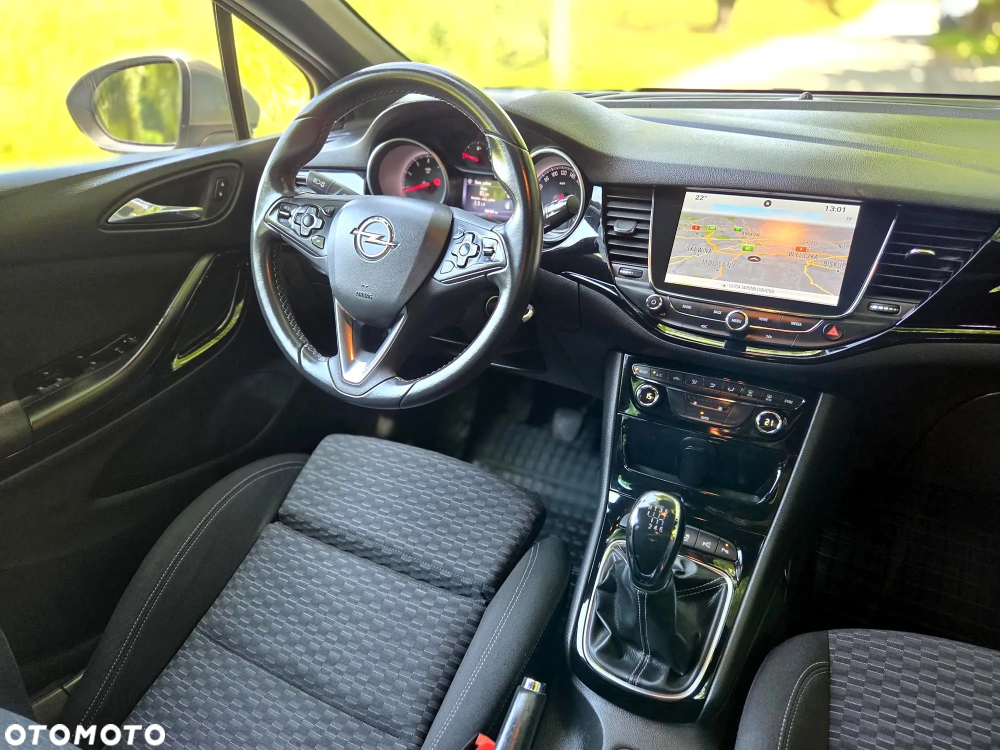Opel Astra V 1.4 T Elite - 25